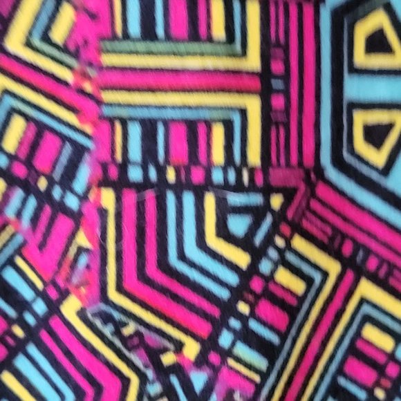 Tall and Curvy LuLaRoe Pink Yellow Blue Geometric Buttery Soft Leggings XXL - Picture 13 of 15
